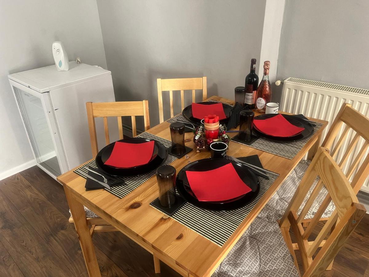 Grey House Apartment Brasov Ngoại thất bức ảnh