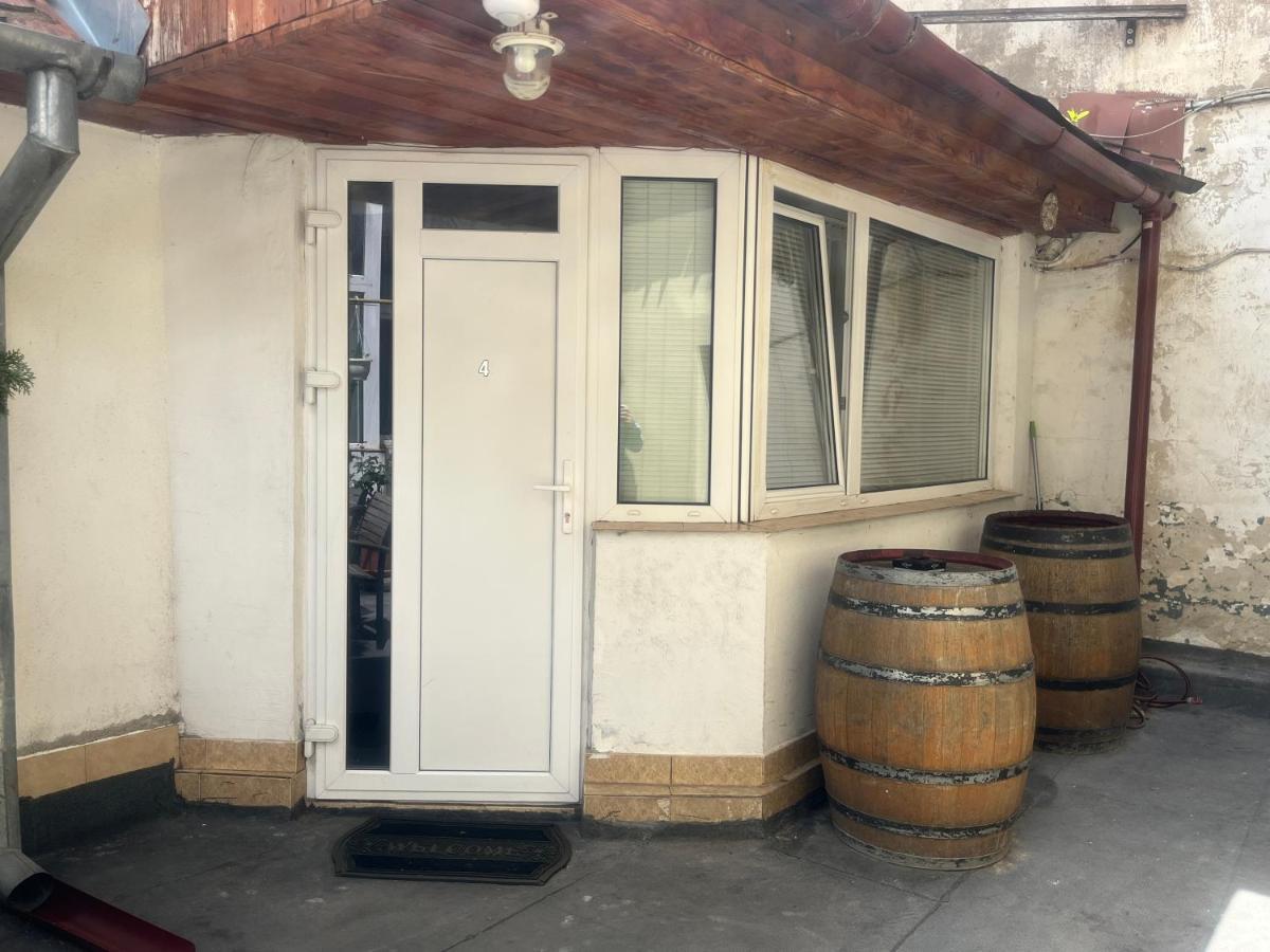 Grey House Apartment Brasov Ngoại thất bức ảnh